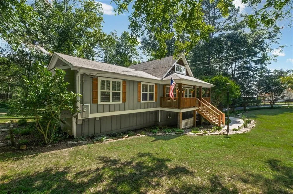 216 Byers Street Waleska, GA 30183