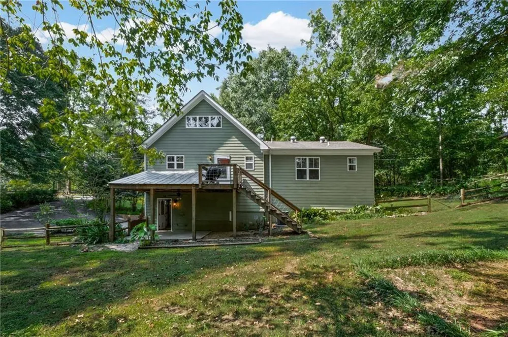 216 Byers Street Waleska, GA 30183