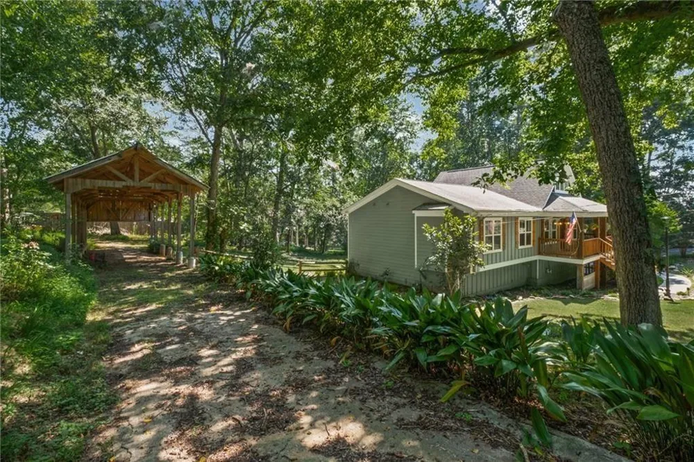 216 Byers Street Waleska, GA 30183