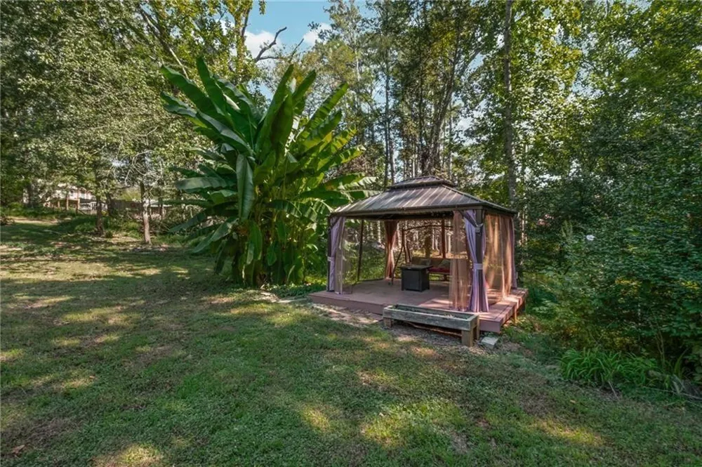 216 Byers Street Waleska, GA 30183