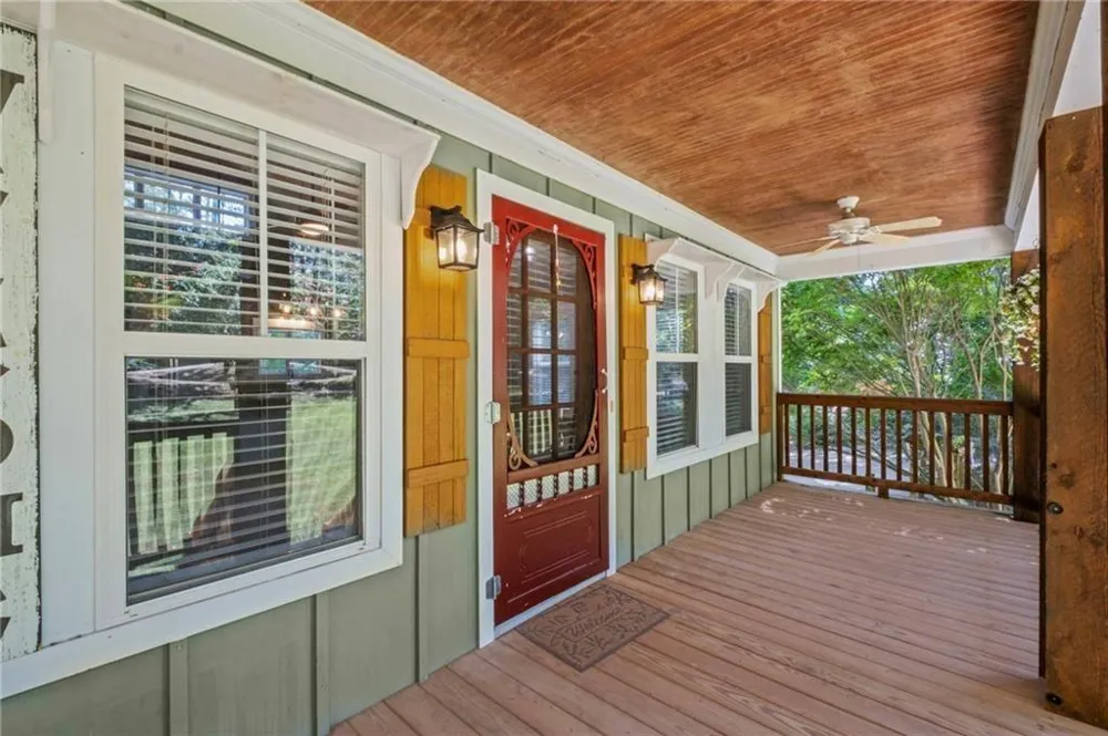 216 Byers Street Waleska, GA 30183