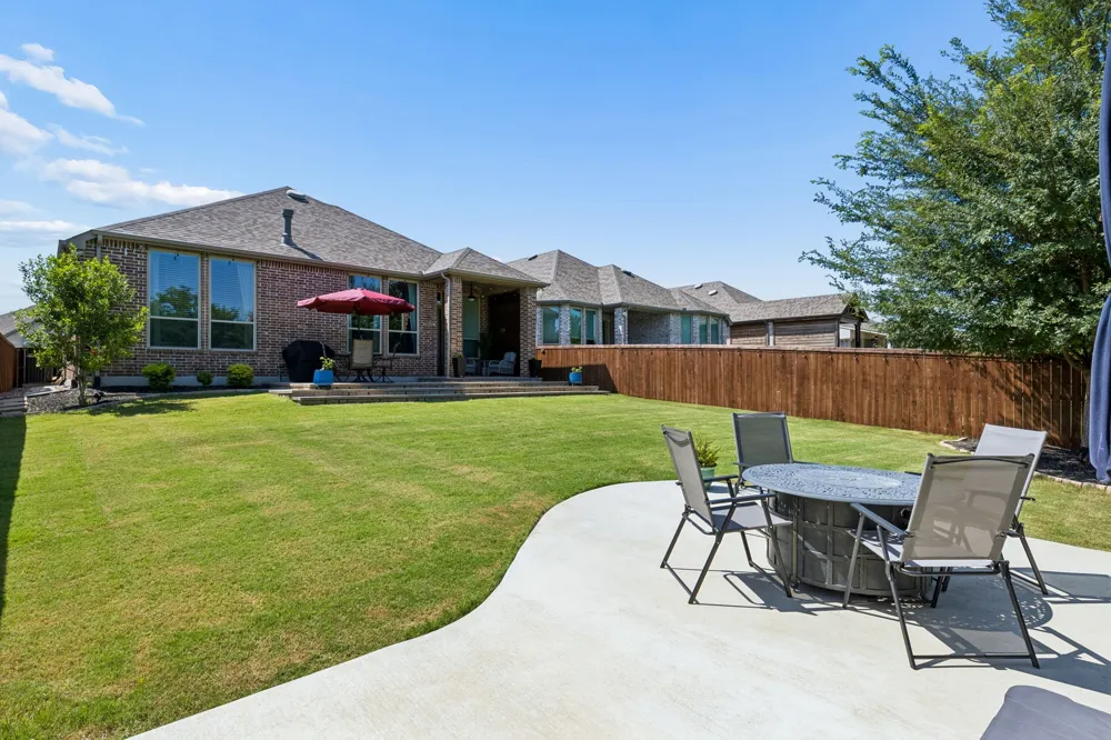 1425 Appaloosa Drive Aubrey, TX 76227