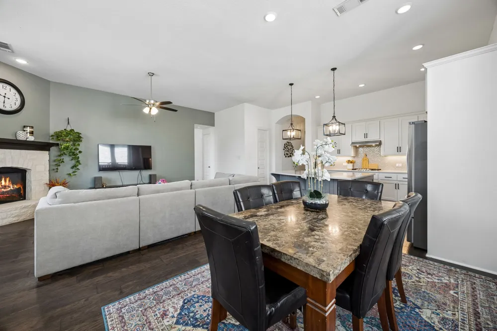1425 Appaloosa Drive Aubrey, TX 76227
