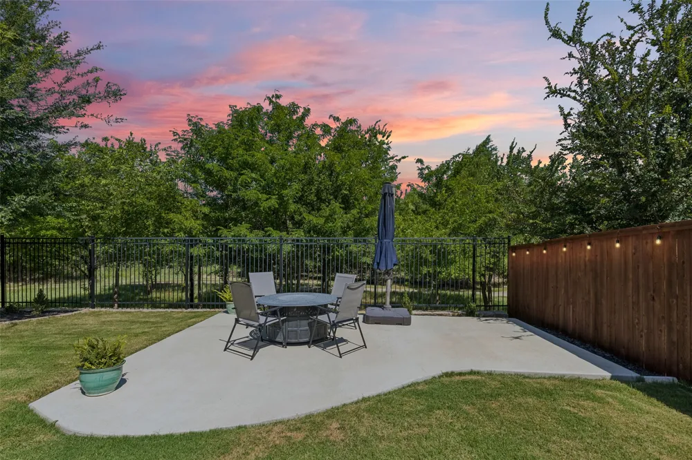 1425 Appaloosa Drive Aubrey, TX 76227