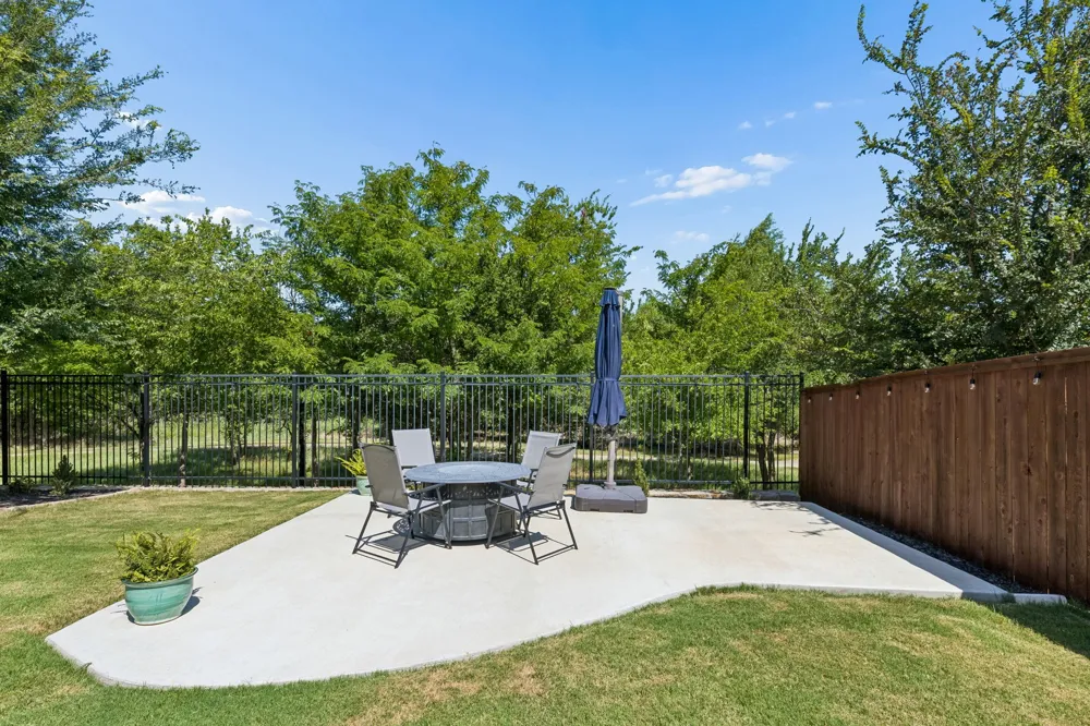 1425 Appaloosa Drive Aubrey, TX 76227
