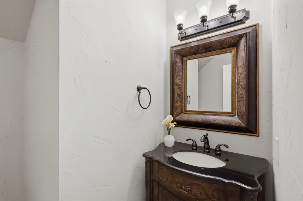 1724 Brookview Drive Carrollton, TX 75007