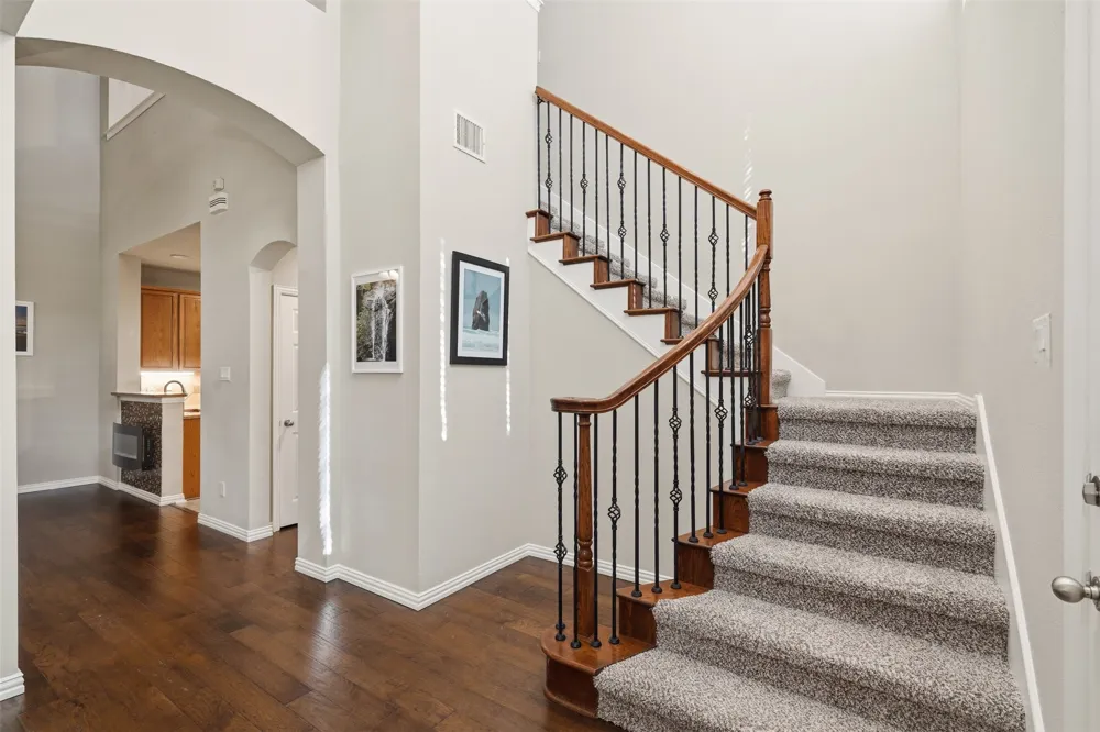 1724 Brookview Drive Carrollton, TX 75007