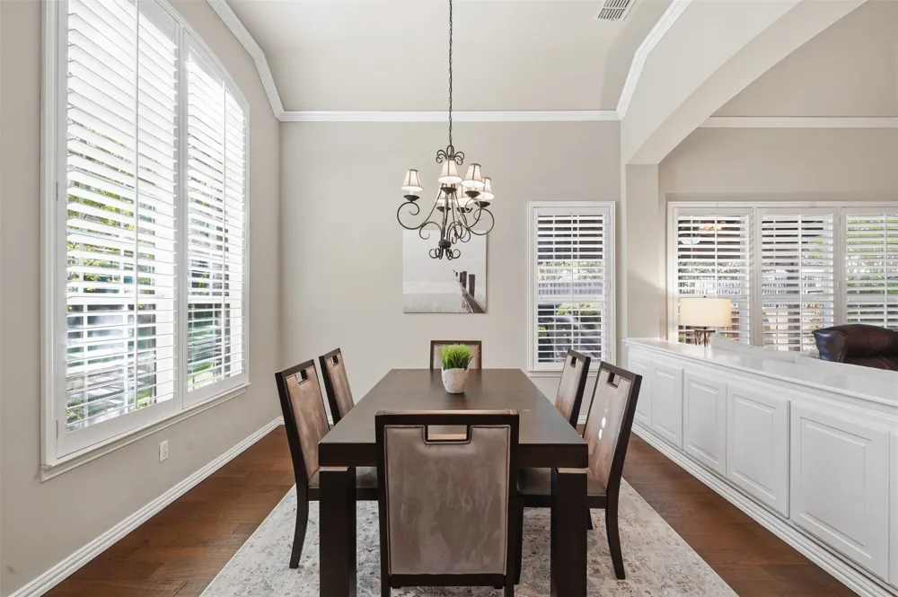 1724 Brookview Drive Carrollton, TX 75007