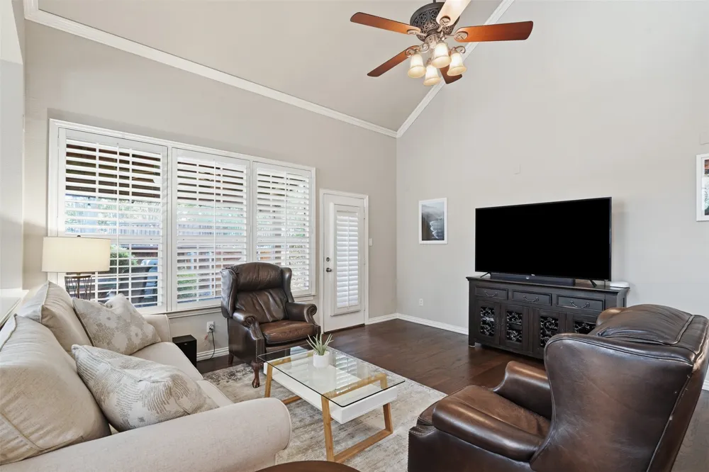 1724 Brookview Drive Carrollton, TX 75007