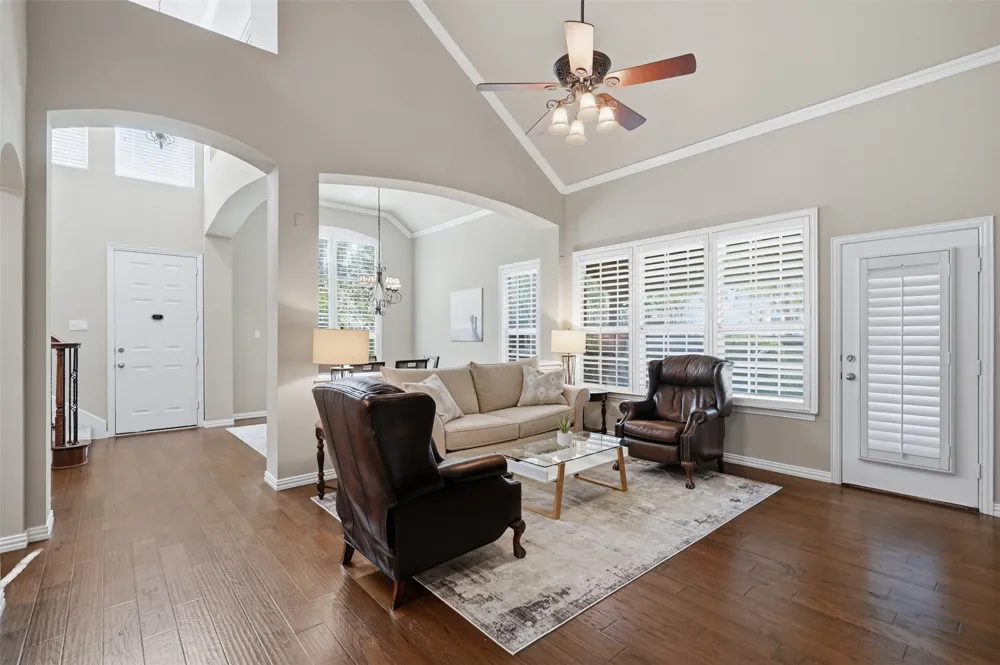 1724 Brookview Drive Carrollton, TX 75007