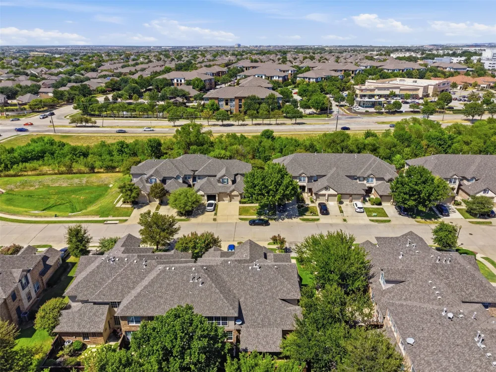 1724 Brookview Drive Carrollton, TX 75007