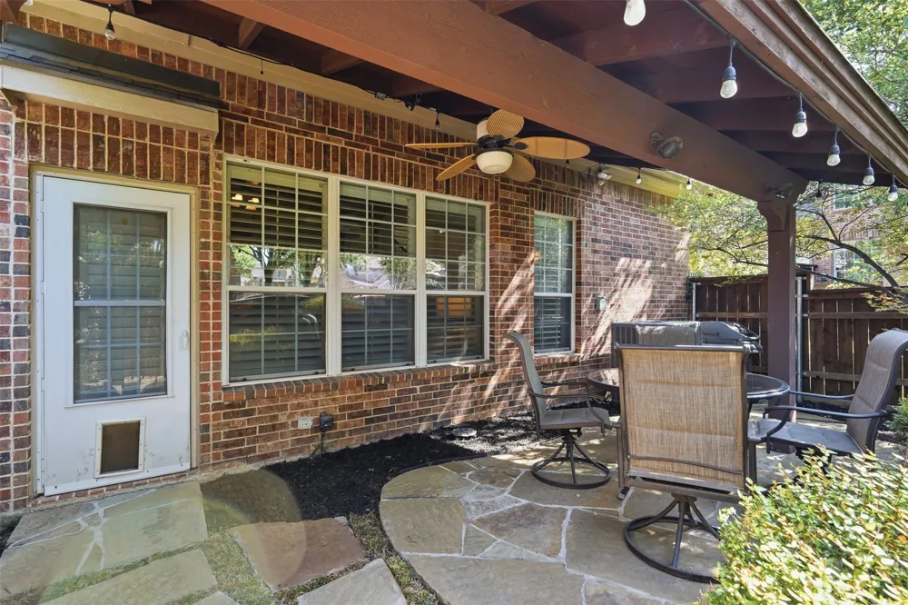 1724 Brookview Drive Carrollton, TX 75007