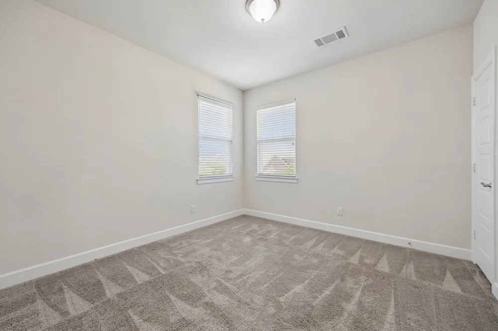 4016 Red Lynx Lane Arlington, TX 76005
