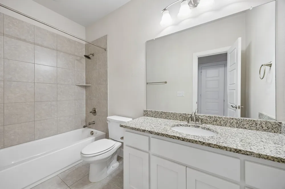 4016 Red Lynx Lane Arlington, TX 76005