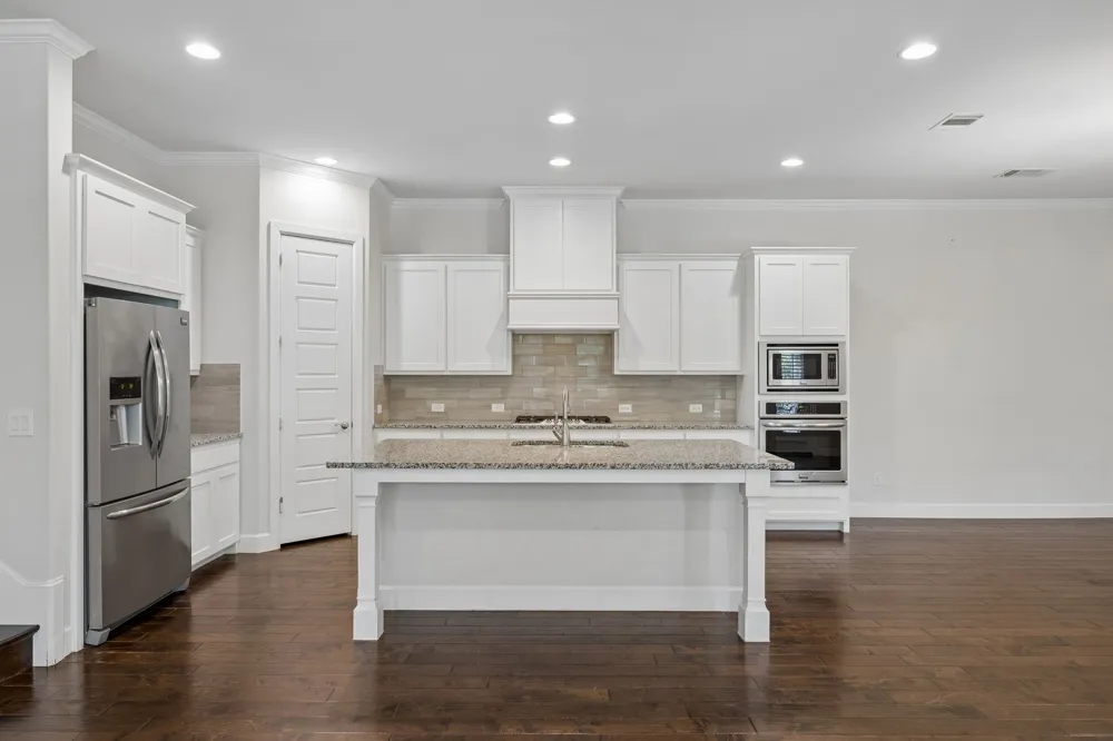 4016 Red Lynx Lane Arlington, TX 76005