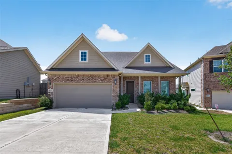 18724 Crescent Trails Circle