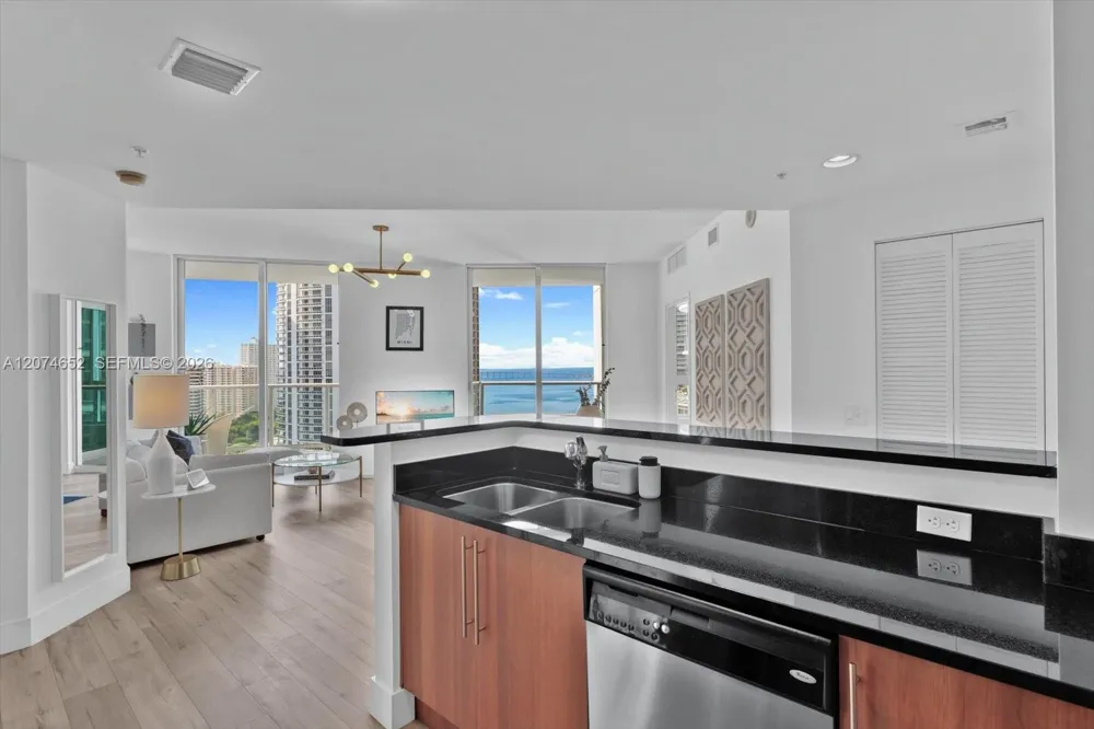 300 S Biscayne Blvd #T-1708 Miami, FL 33131