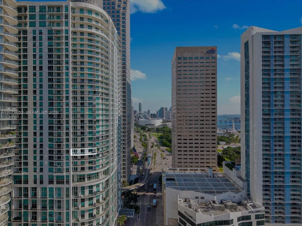300 S Biscayne Blvd #T-1708 Miami, FL 33131
