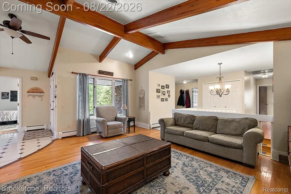430 Rissman Lane Groveland Township, MI 48462