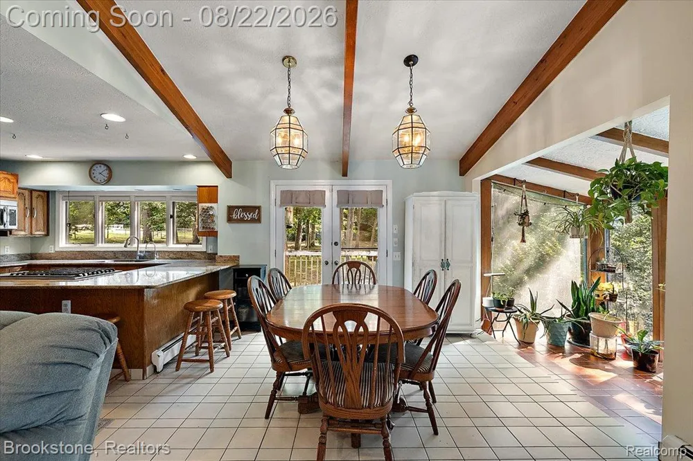 430 Rissman Lane Groveland Township, MI 48462