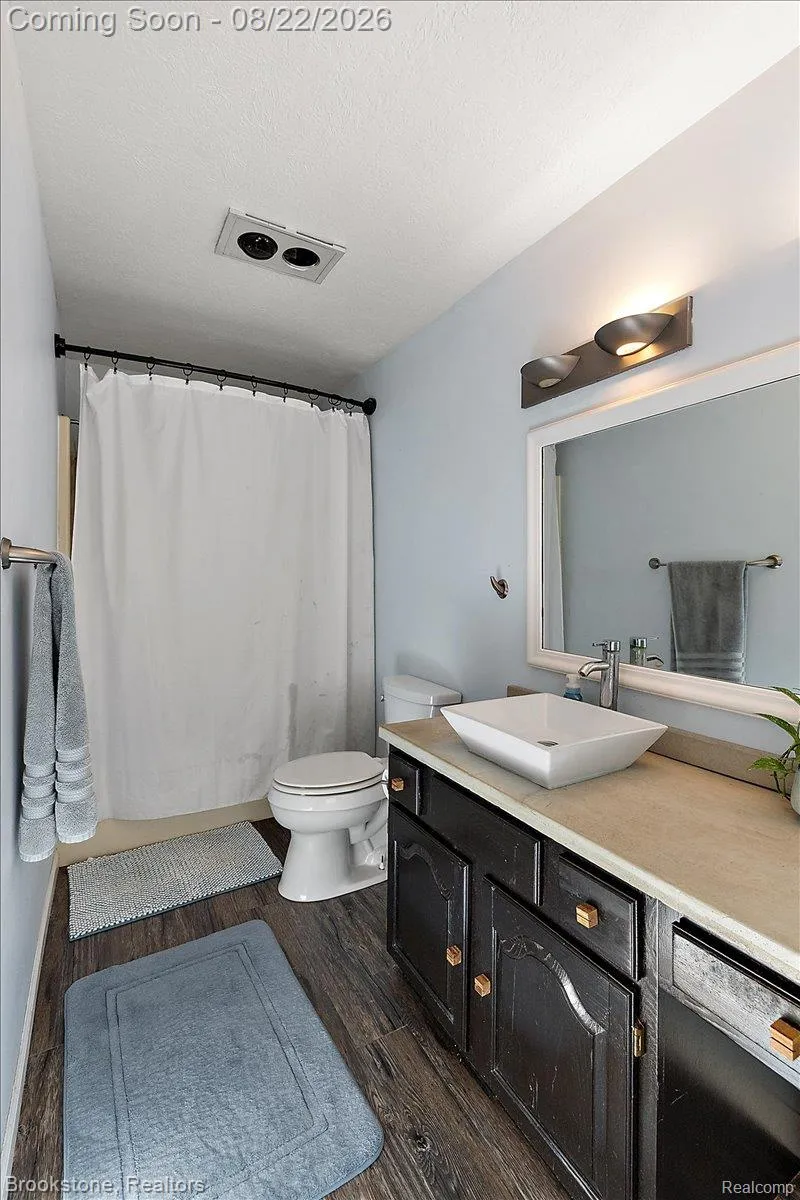 430 Rissman Lane Groveland Township, MI 48462