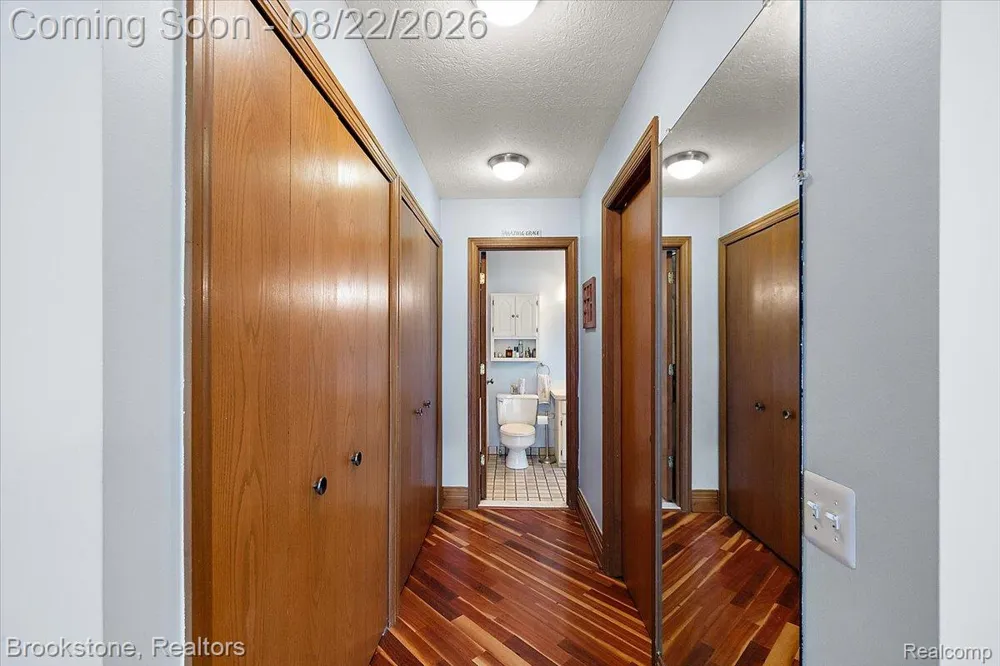 430 Rissman Lane Groveland Township, MI 48462