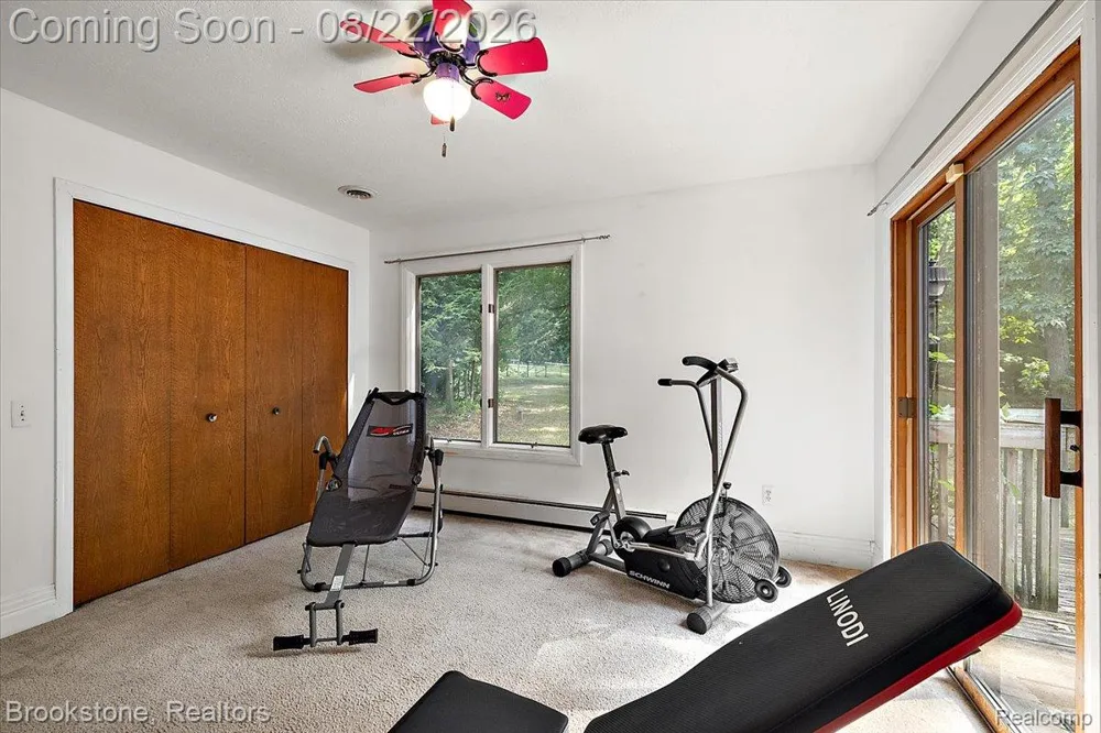 430 Rissman Lane Groveland Township, MI 48462