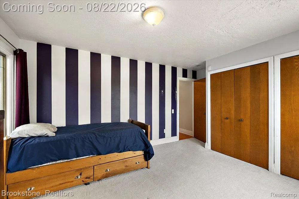430 Rissman Lane Groveland Township, MI 48462