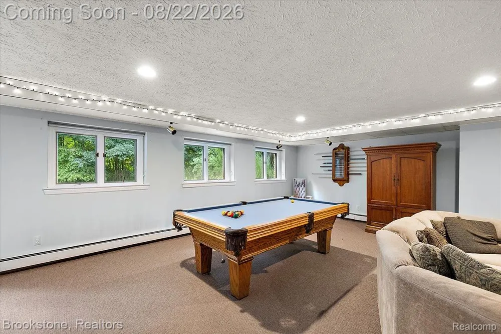 430 Rissman Lane Groveland Township, MI 48462