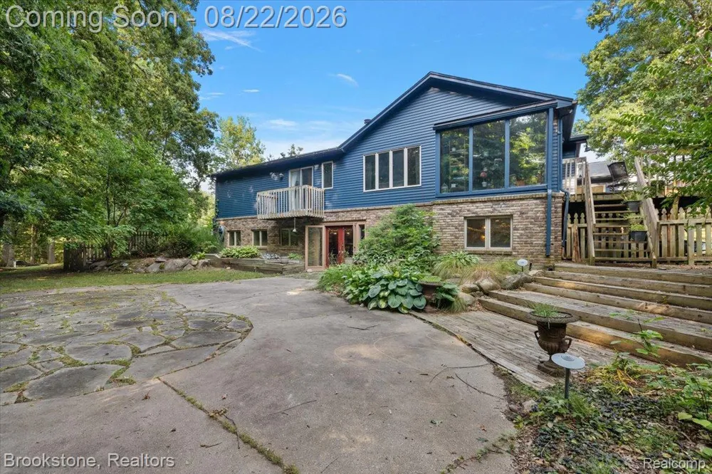 430 Rissman Lane Groveland Township, MI 48462