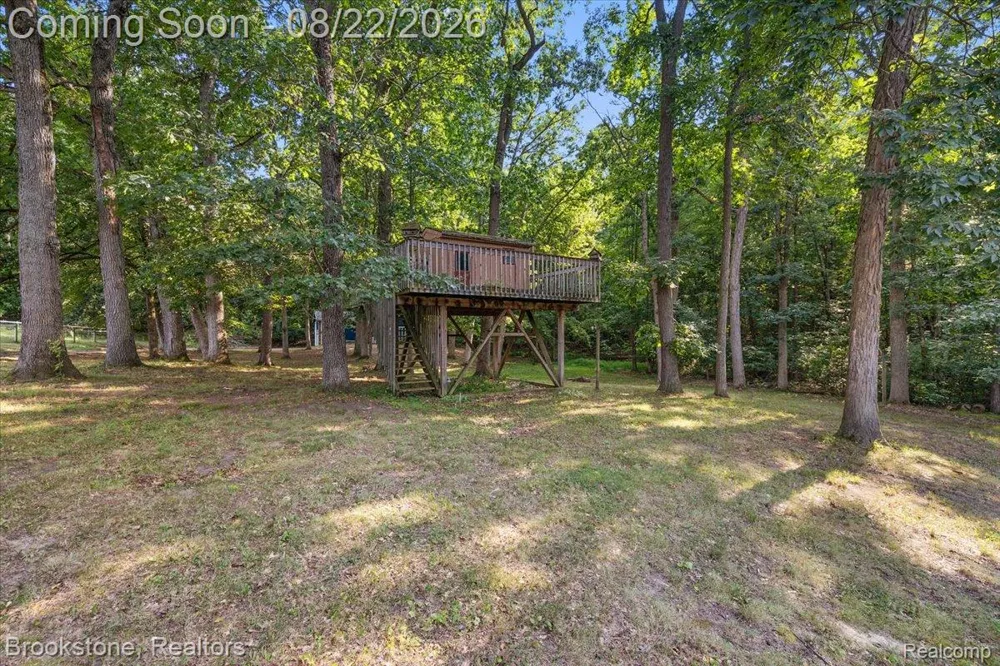 430 Rissman Lane Groveland Township, MI 48462