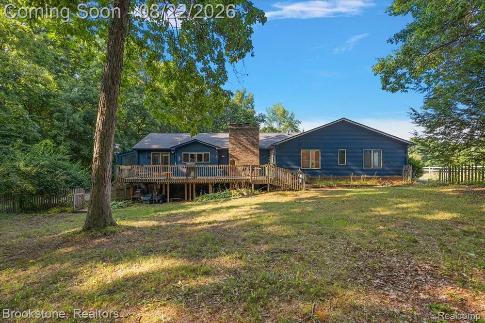 430 Rissman Lane Groveland Township, MI 48462