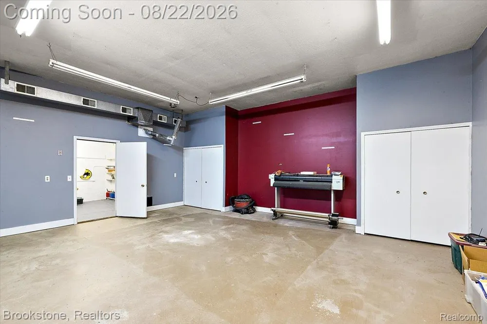 430 Rissman Lane Groveland Township, MI 48462