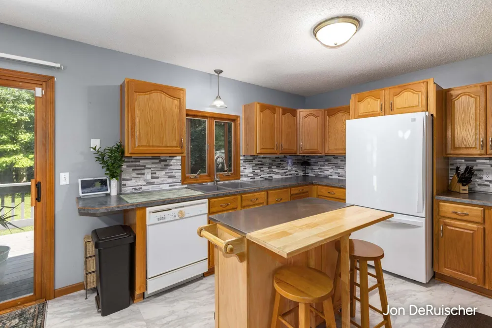 572 Stevenscott Drive Egelston Township, MI 49442