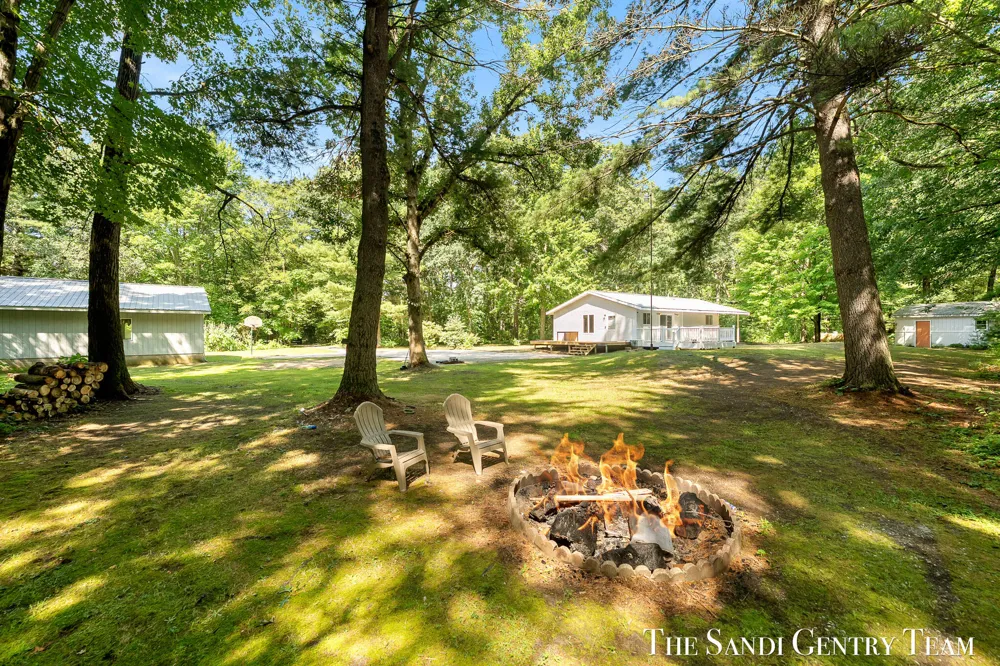4536 Dalson Road Cedar Creek Township, MI 49457