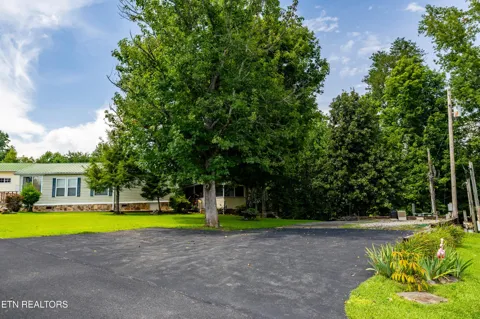 449 Mountain Thrush Drive