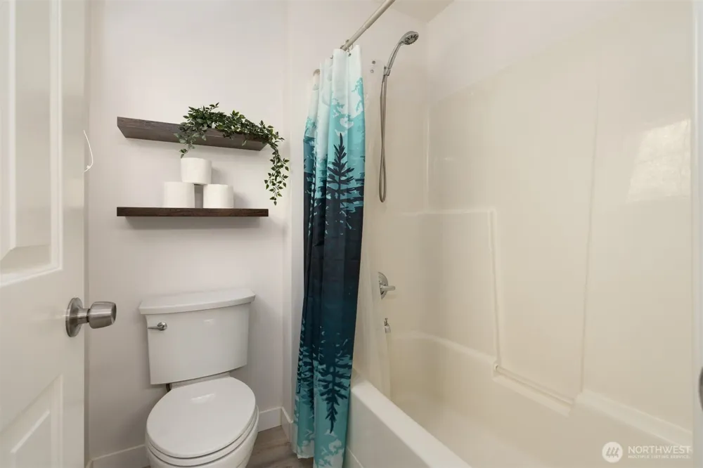 3193 NE Marquette Way Issaquah, WA 98029