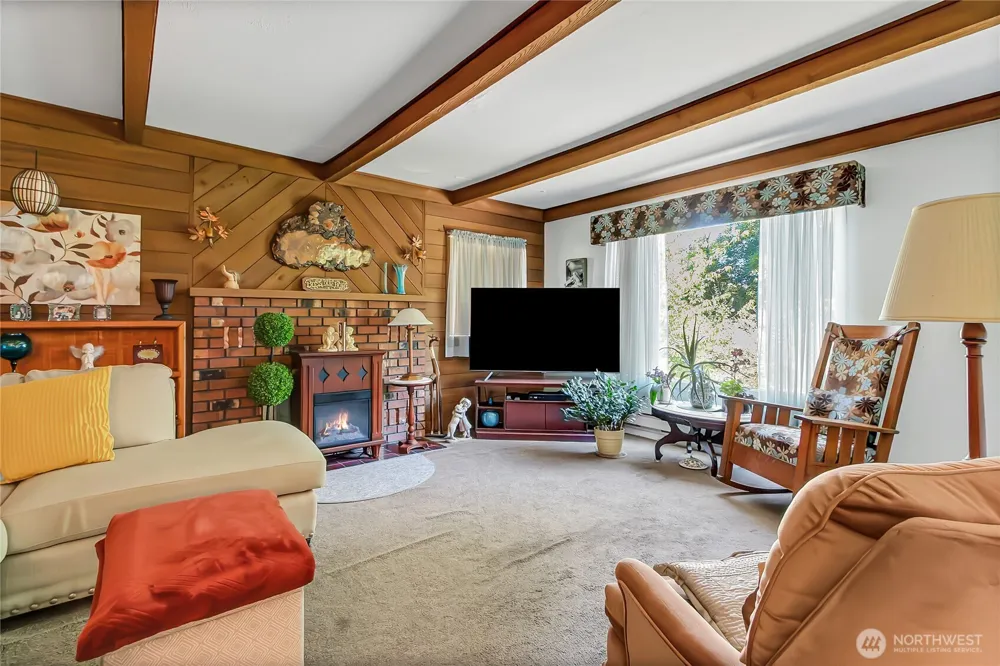 18404 14th Avenue E Spanaway, WA 98387