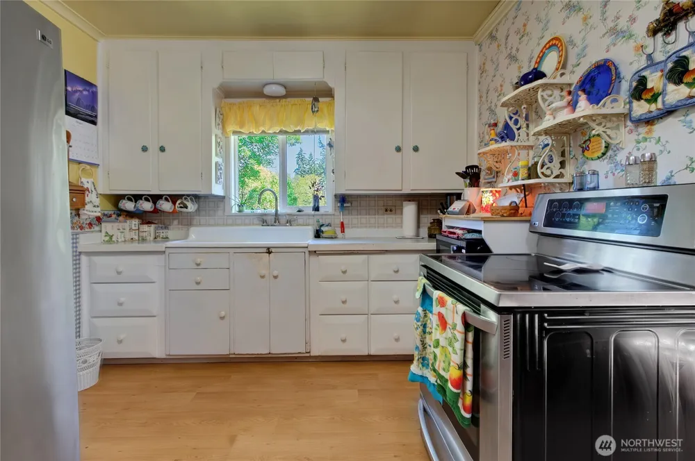 18404 14th Avenue E Spanaway, WA 98387