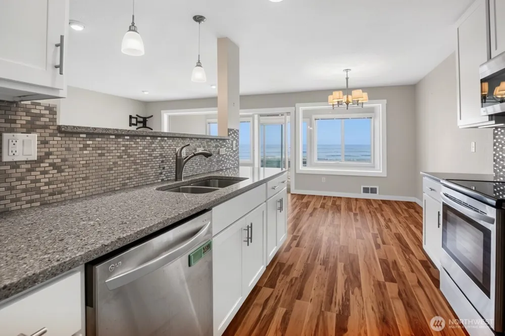 1443 Ocean Shores Boulevard SW #102 Ocean Shores, WA 98569