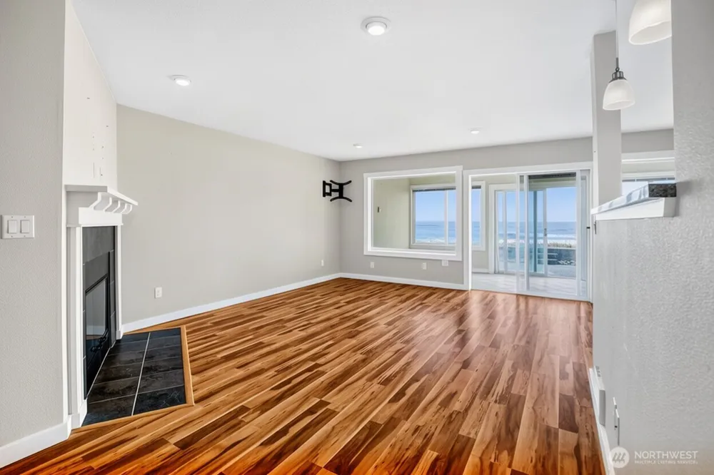 1443 Ocean Shores Boulevard SW #102 Ocean Shores, WA 98569