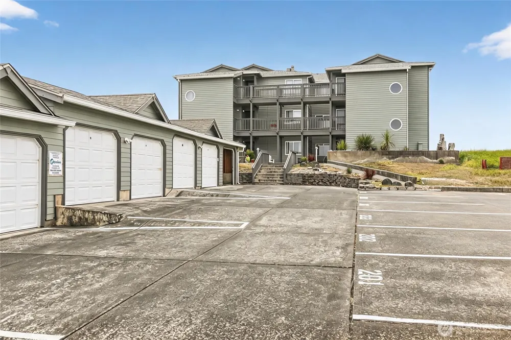 1443 Ocean Shores Boulevard SW #102 Ocean Shores, WA 98569