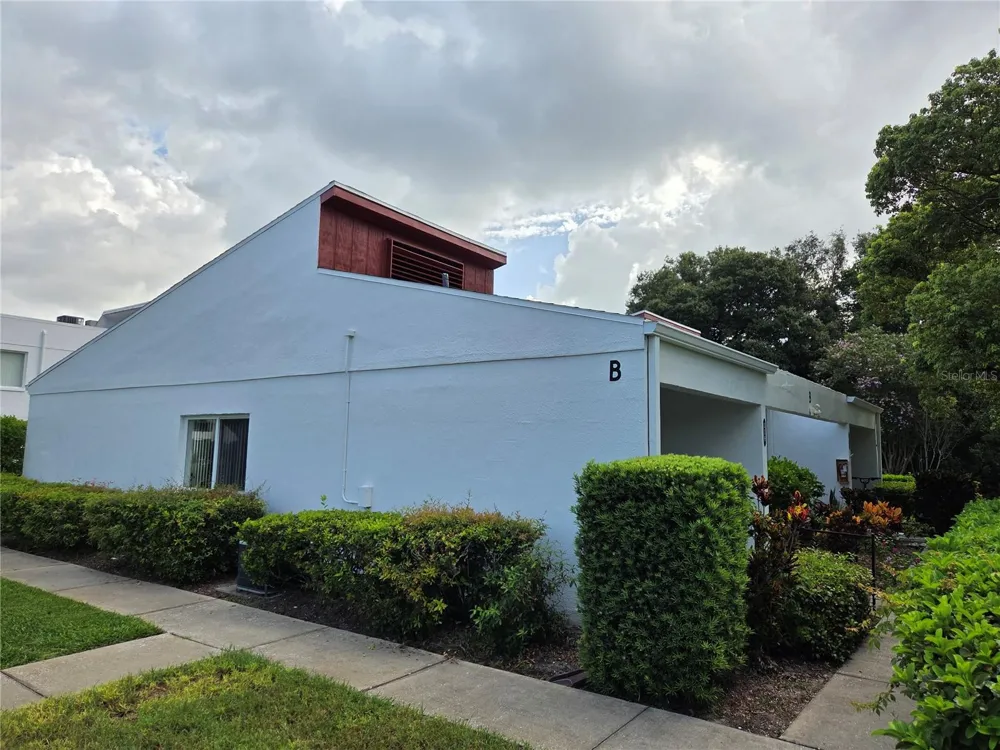 2060 MARILYN STREET #118 Clearwater, FL 33765