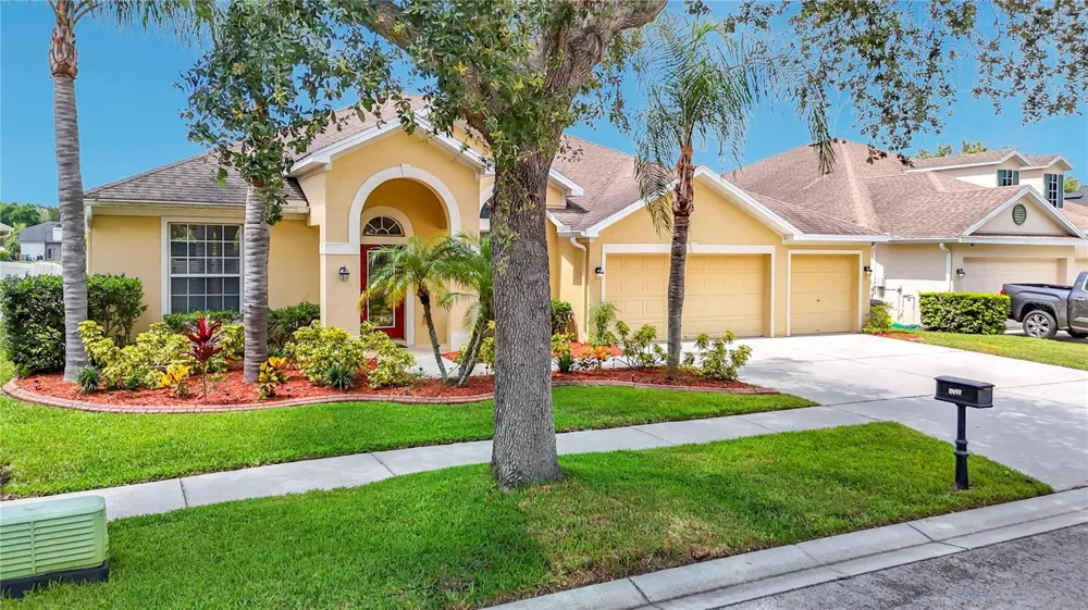 8511 NORTHTON GROVES BOULEVARD Odessa, FL 33556