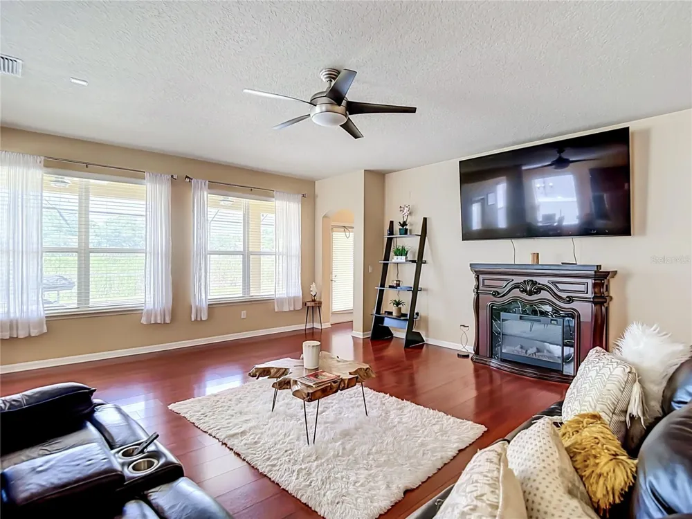 8511 NORTHTON GROVES BOULEVARD Odessa, FL 33556