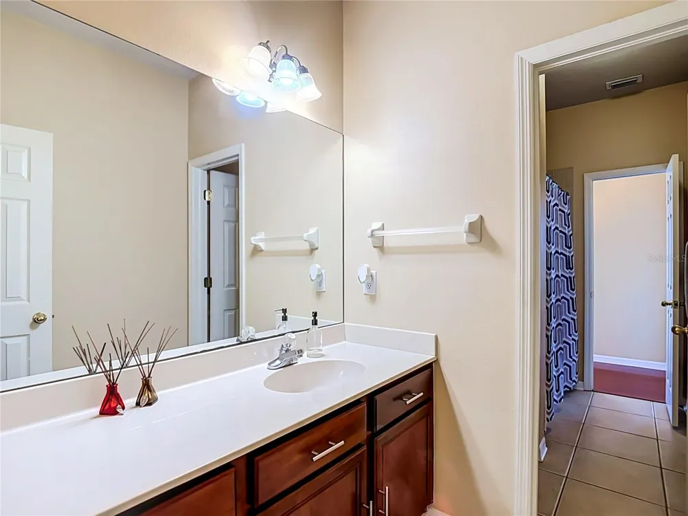 8511 NORTHTON GROVES BOULEVARD Odessa, FL 33556