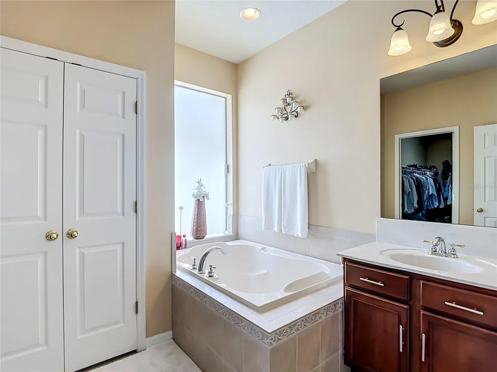 8511 NORTHTON GROVES BOULEVARD Odessa, FL 33556