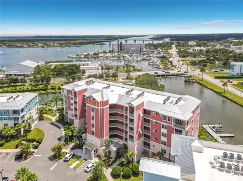 2 RIVERWALK DRIVE #404