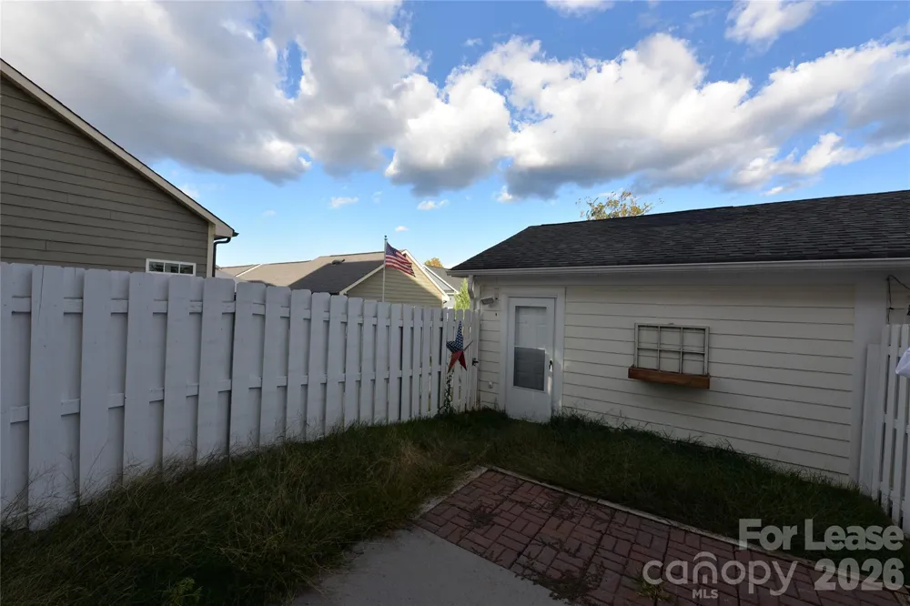 1055 Writers Way Cornelius, NC 28031
