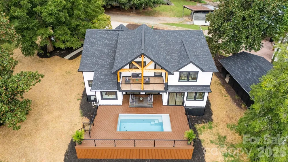 216 Lake Pines Lane Lexington, NC 27292